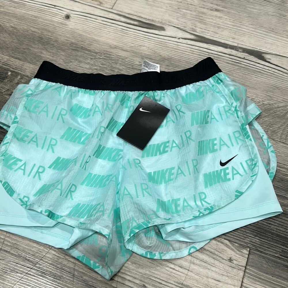 Nike Air Womens 2-in-1 Running Shorts CT7366-336 Mint Green Medium - Picture 3 of 6